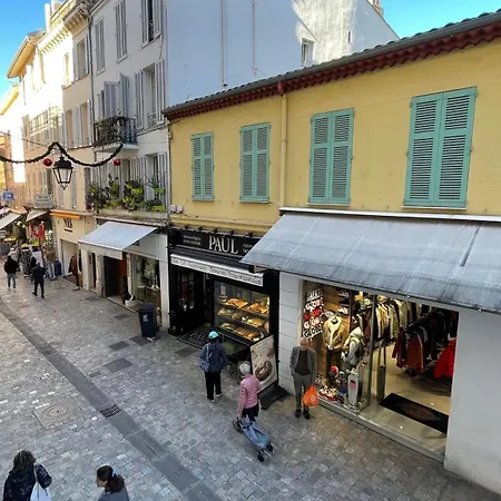 A 3-room 5 Minutes Walk From The Palais Des Festivals Lägenhet