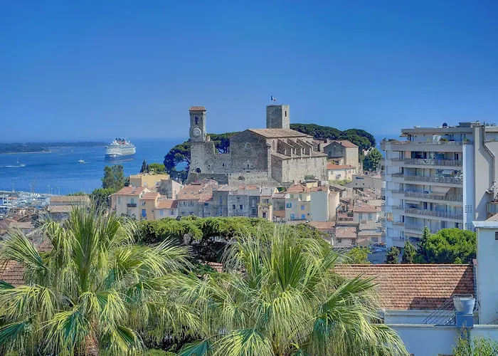 Apartment A 3-room 5 Minutes Walk From The Palais Des Festivals *