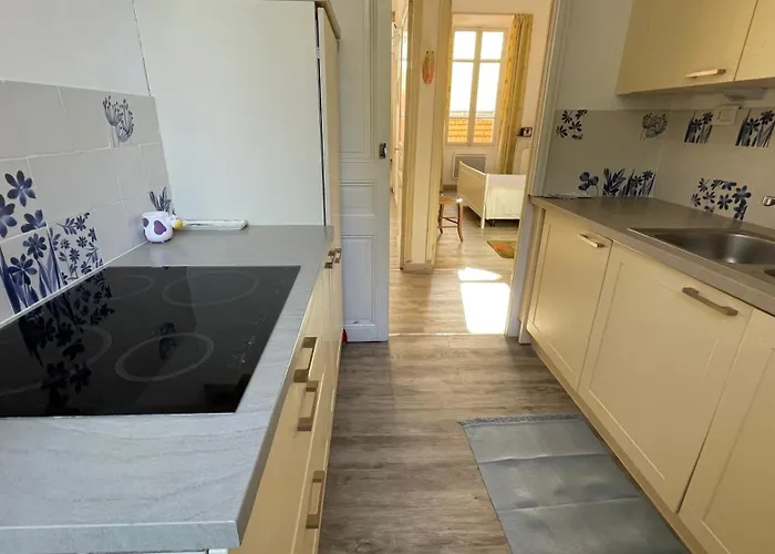 A 3-room 5 Minutes Walk From The Palais Des Festivals Apartment Cannes