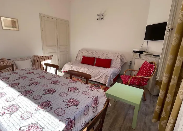 Apartment A 3-room 5 Minutes Walk From The Palais Des Festivals *